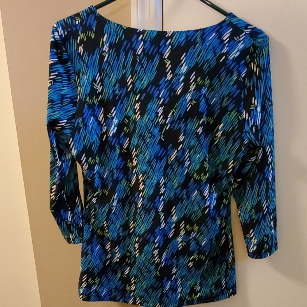 Chaus Print Top. - Picture 2 of 2